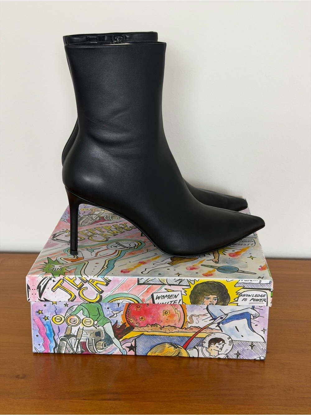 Jeffrey Campbell Everynite Black Pointed-Toe Faux Leather Ankle Boots - 9,5